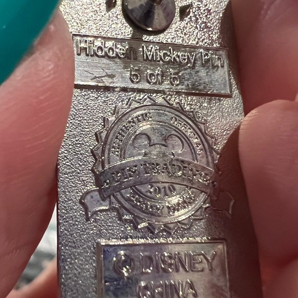 FREE w/ Purchase! Disney Pin 2010 China Hidden Mickey 5 Of 5 - Picture 5 of 5